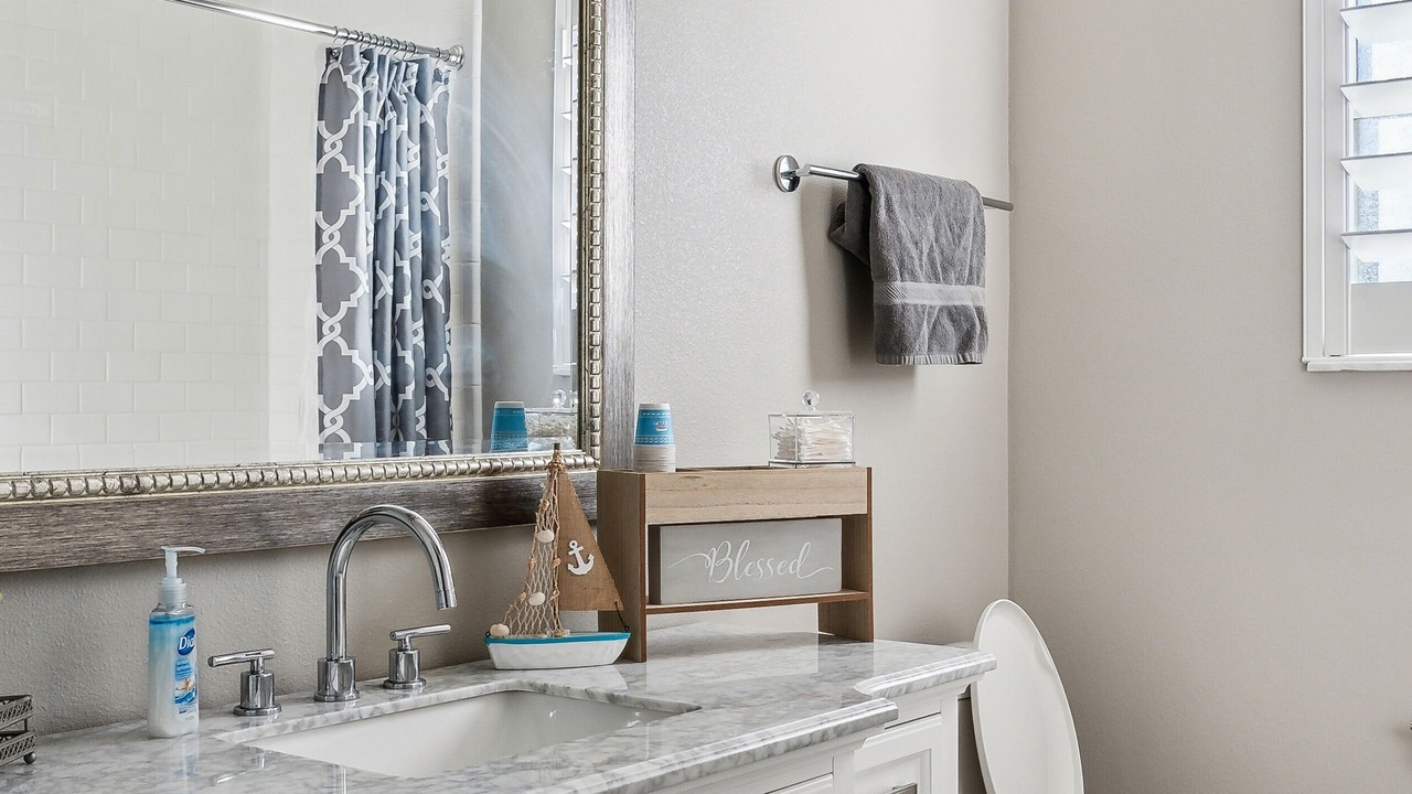 Photo of Bathroom in Port Orange