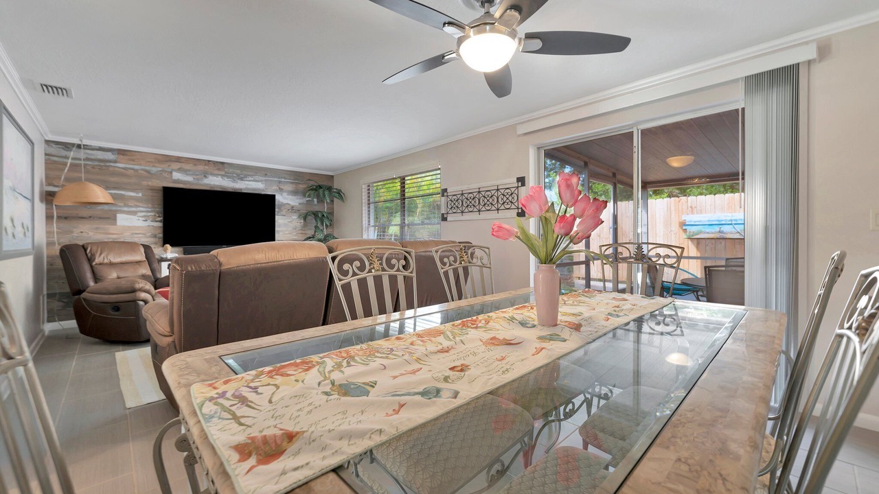Photo of Livingroom in Tarpon Springs