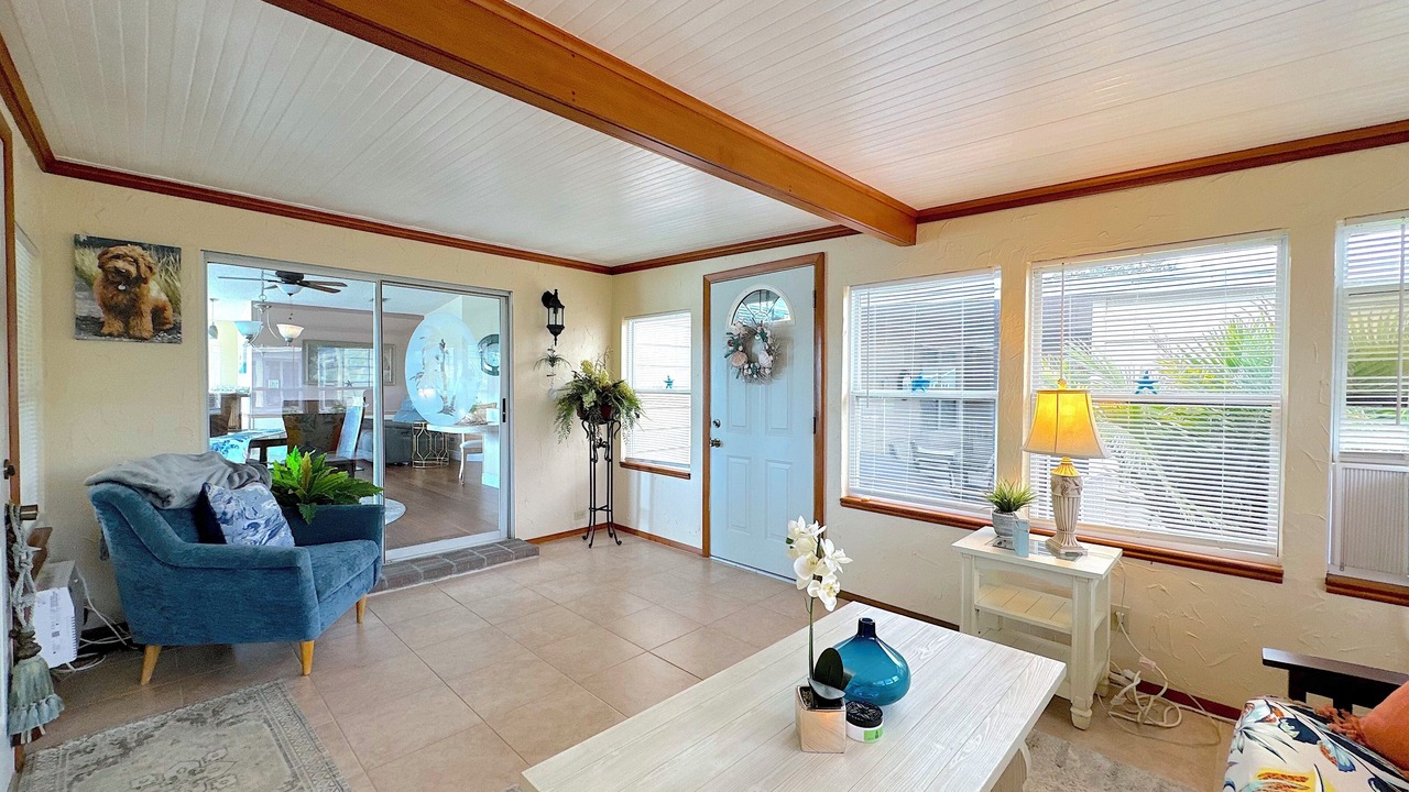 Photo of Livingroom in Ellenton