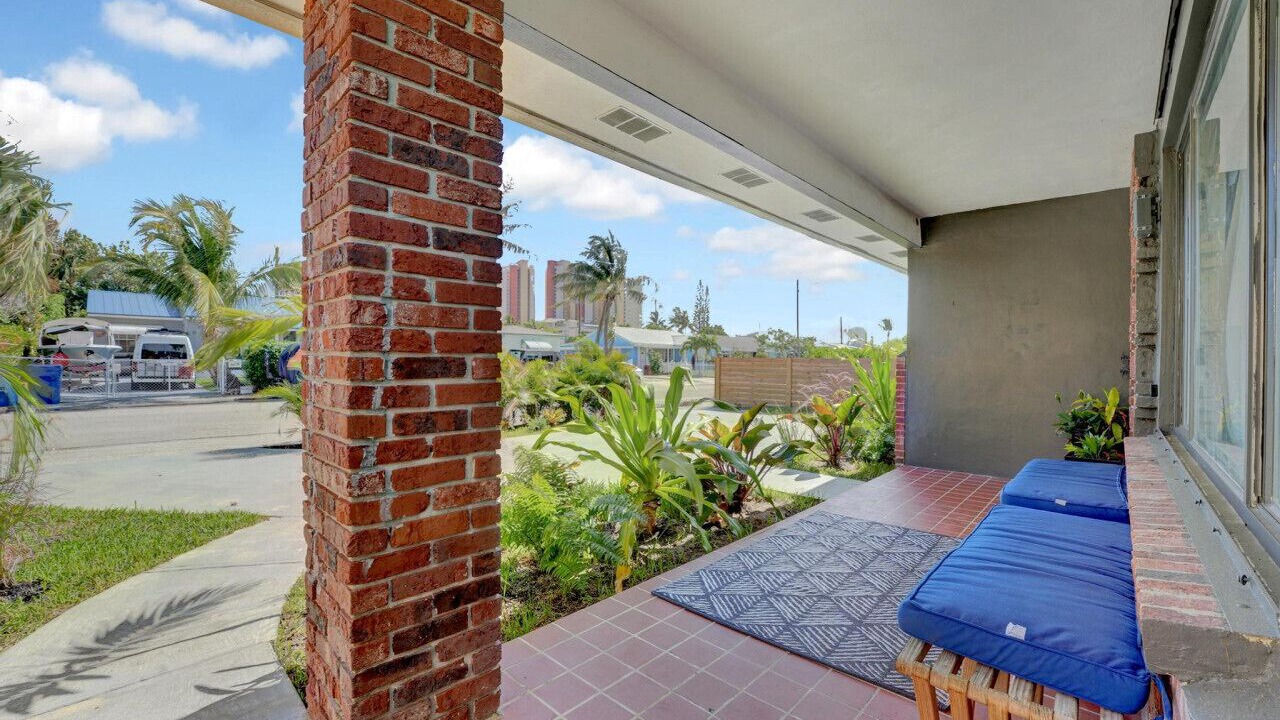 Photo of Outdoor in Riviera Beach