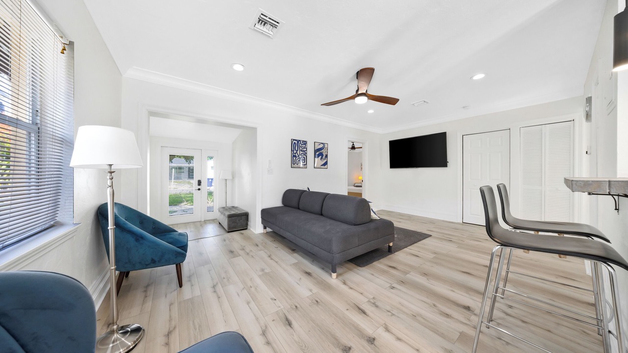 Photo of Others in Poinsettia Heights