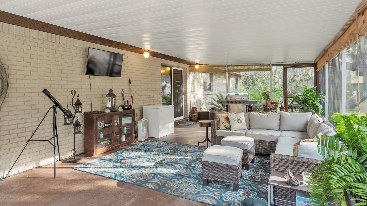 Photo of Patio Balcony in Lakeland - Winter Haven