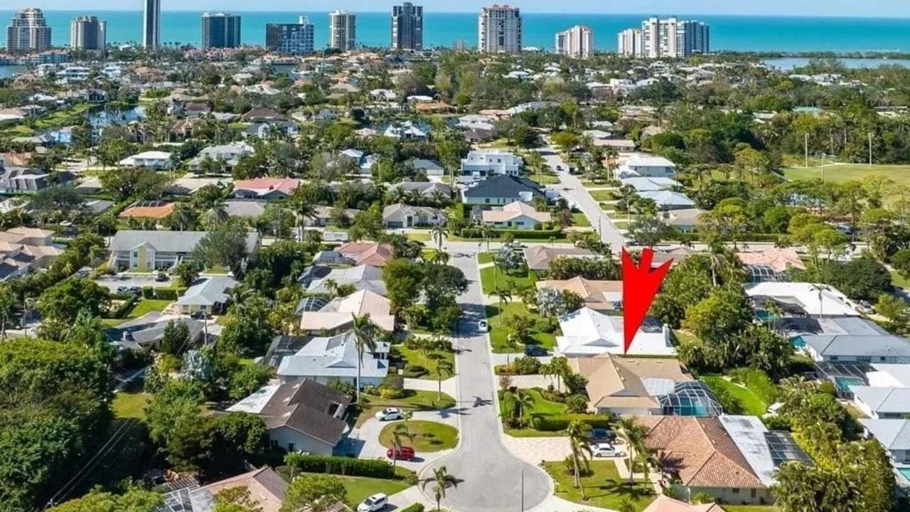 Photo of Outdoor in Park Shore