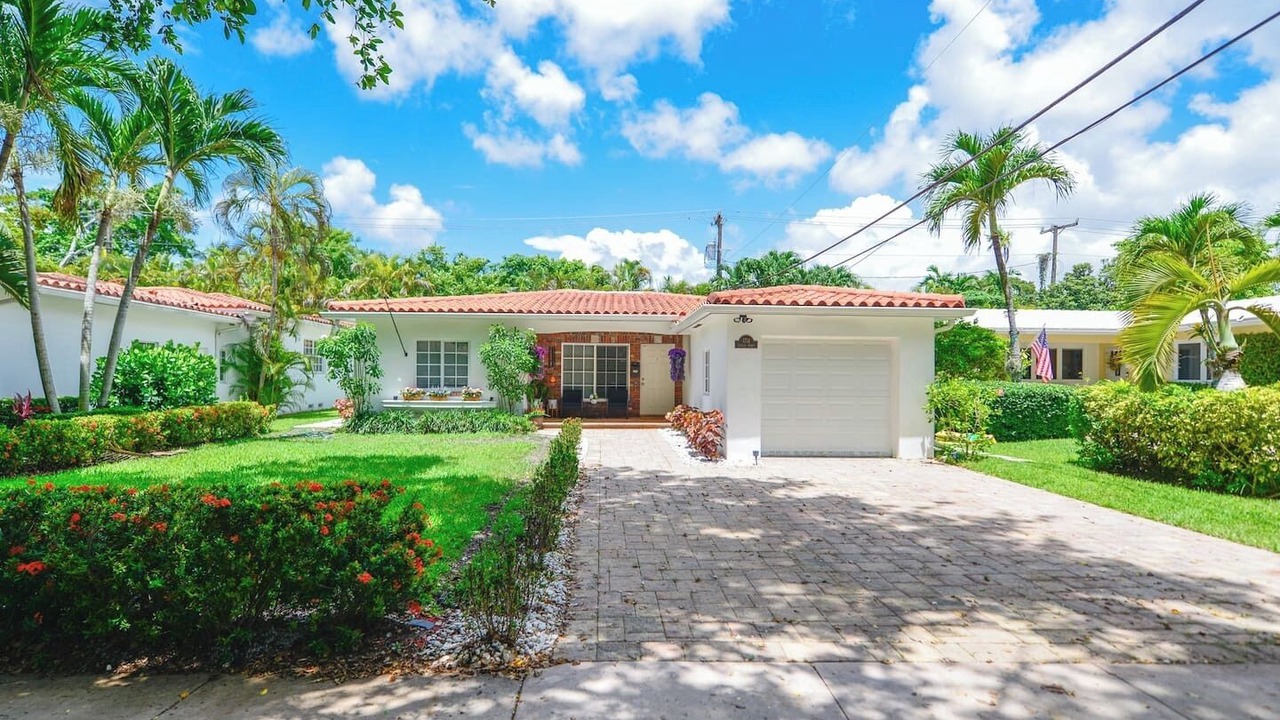 Photo of Outdoor in Coral Estates