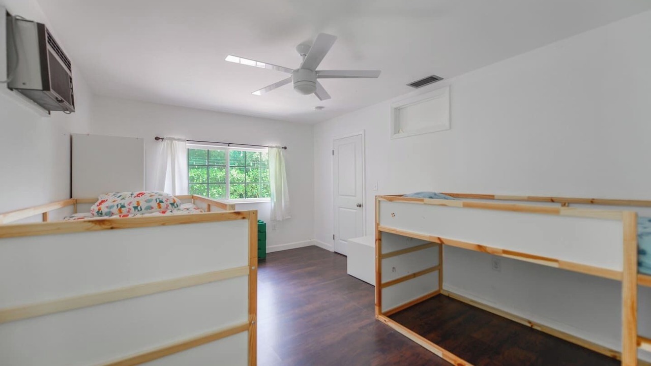 Photo of Others in Coral Estates