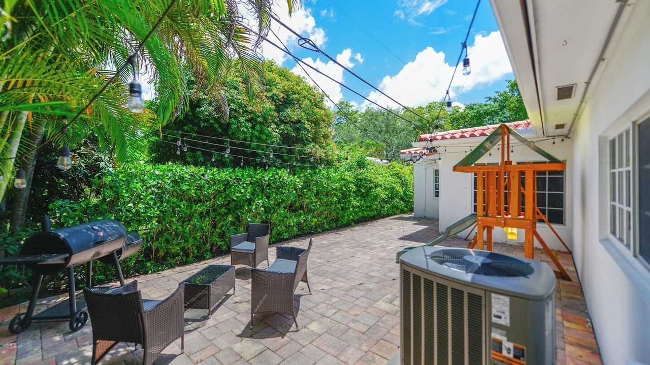 Photo of Outdoor in Coral Estates