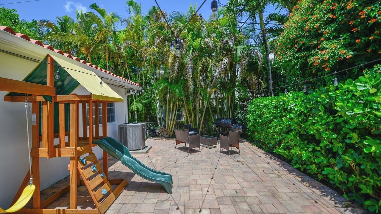 Photo of Others in Coral Estates