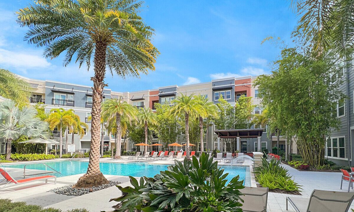 Photo of Outdoor in Carver City - Lincoln Gardens