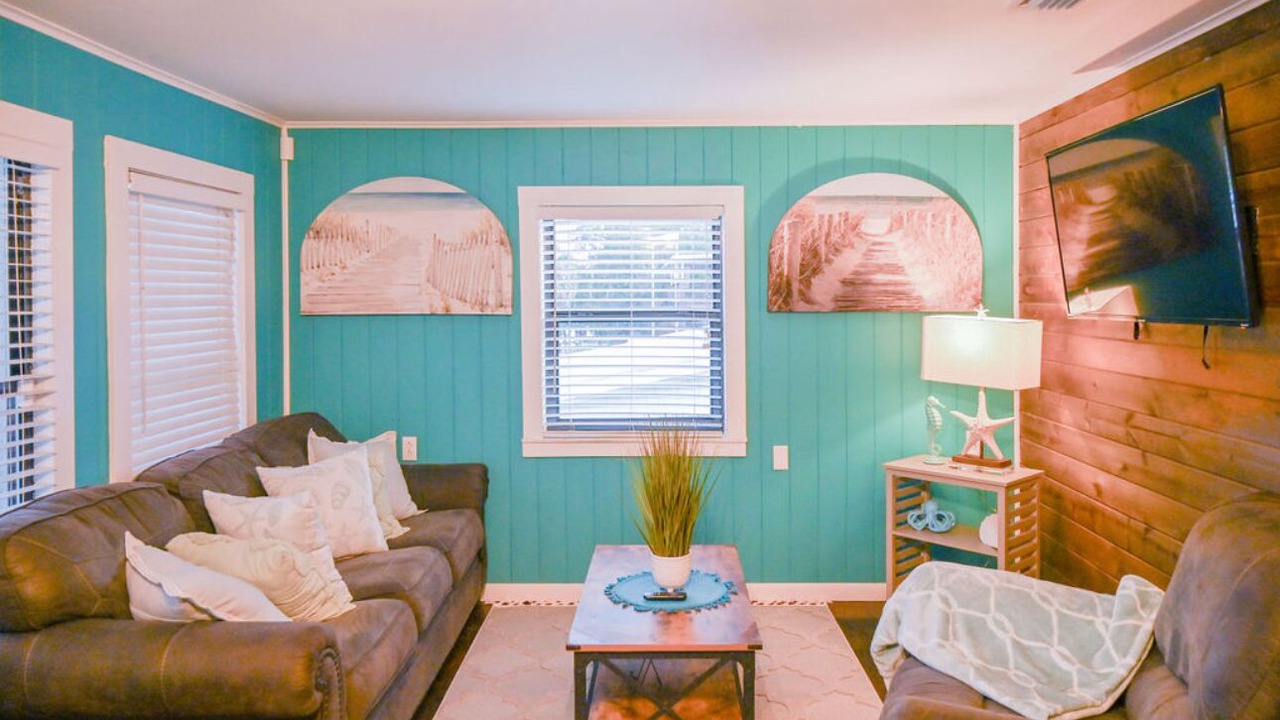Photo of Livingroom in Suwannee