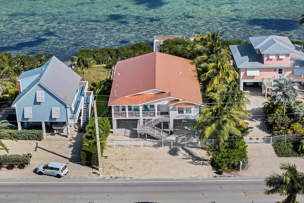 Photo of Outdoor in Breezeswept Beach Estates