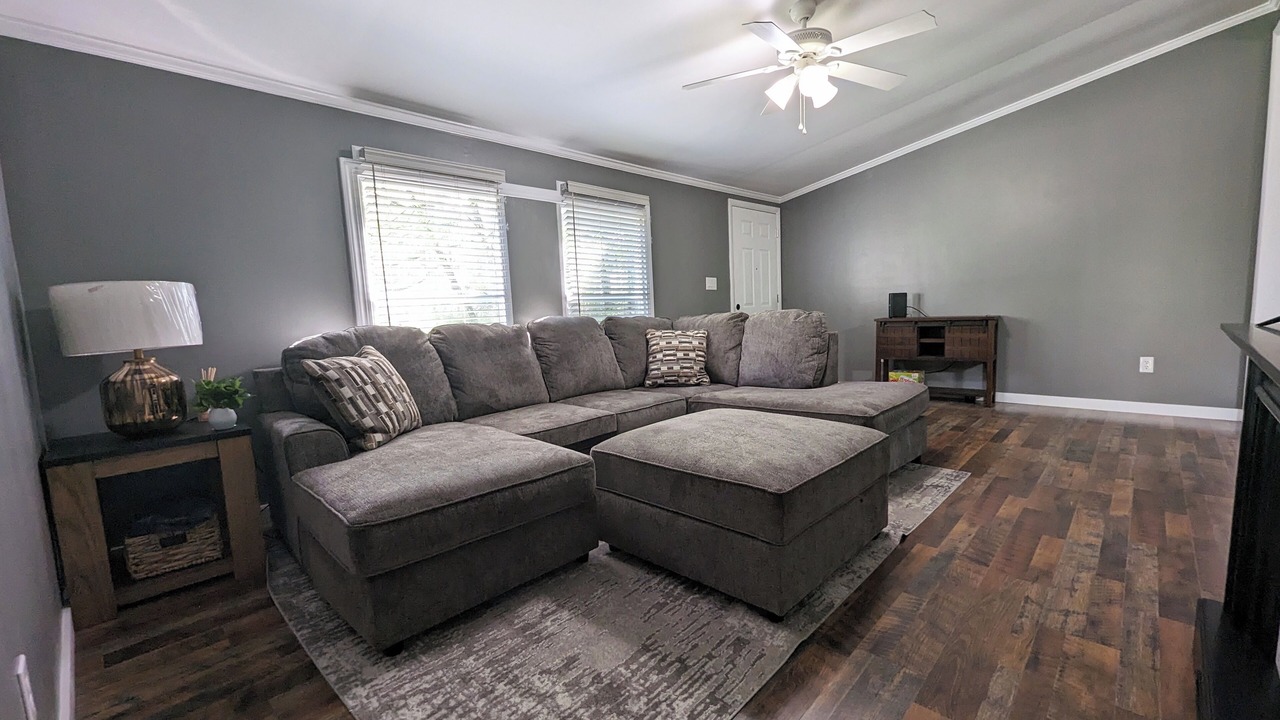 Photo of Livingroom in Hendersonville