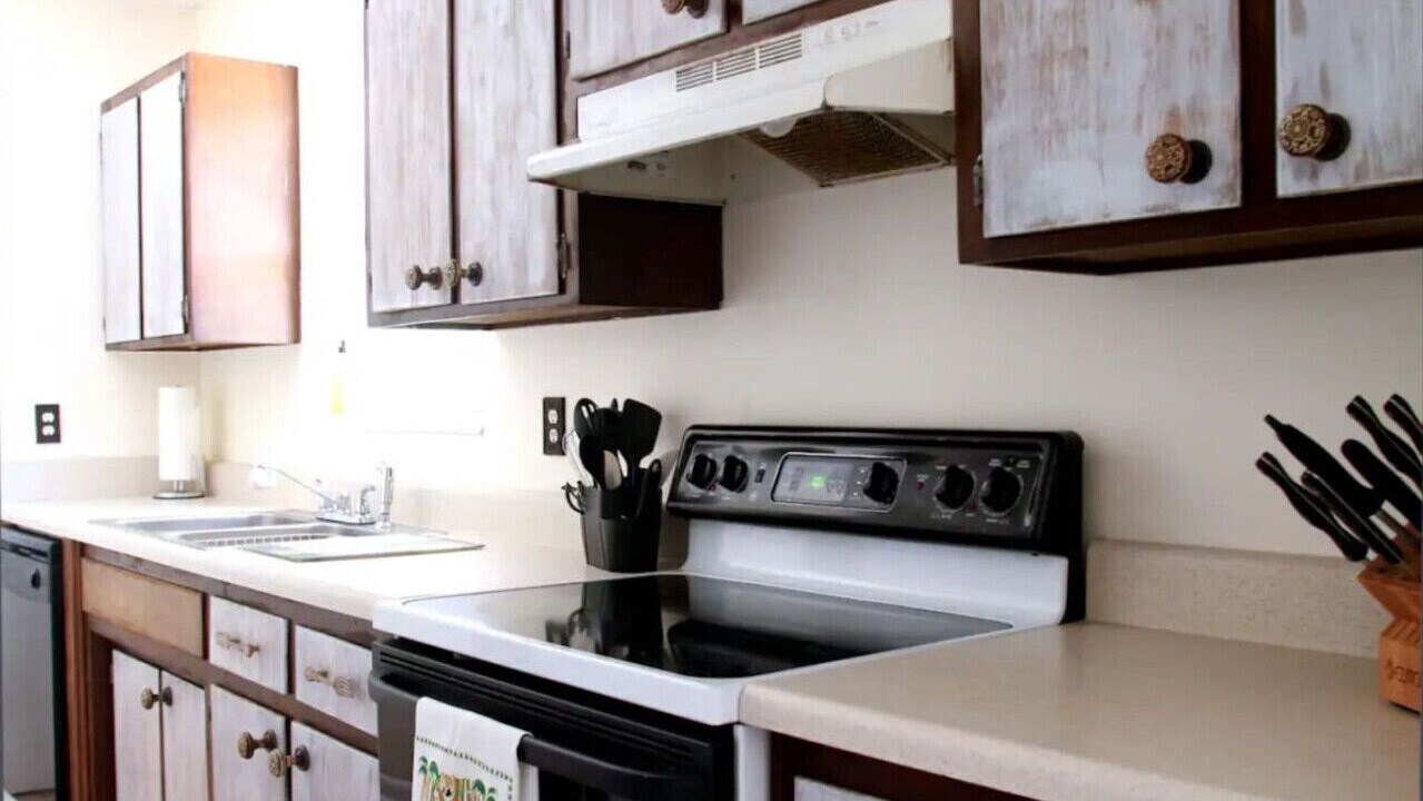 Photo of Kitchen in Dolphin's Cove