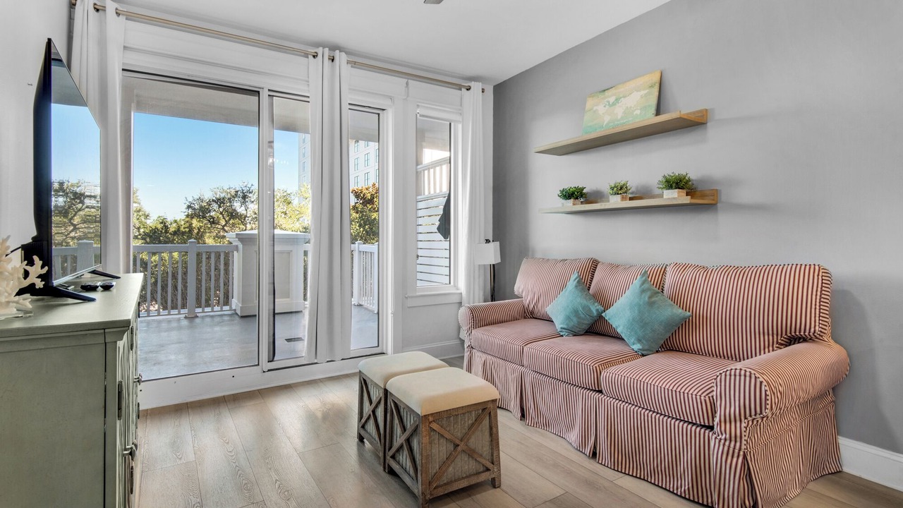 Photo of Patio Balcony in Baytowne Wharf