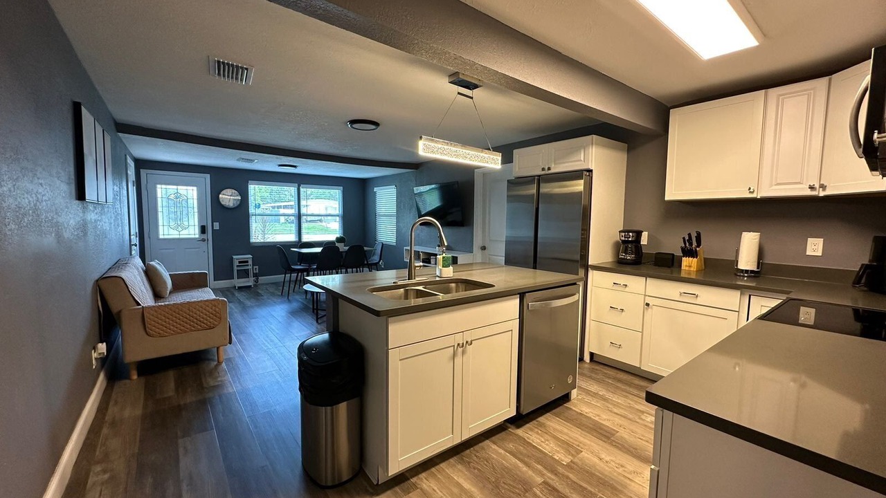 Photo of Kitchen in Bearss Plaza
