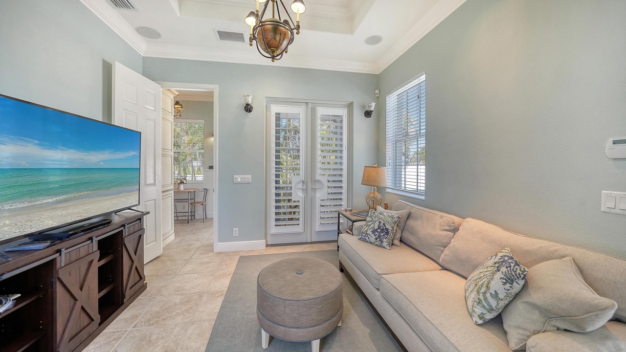 Photo of Livingroom in Longbeach Village