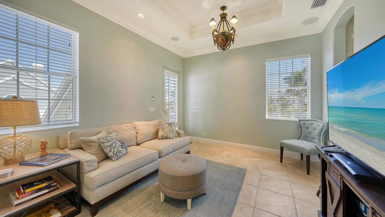 Photo of Livingroom in Longbeach Village