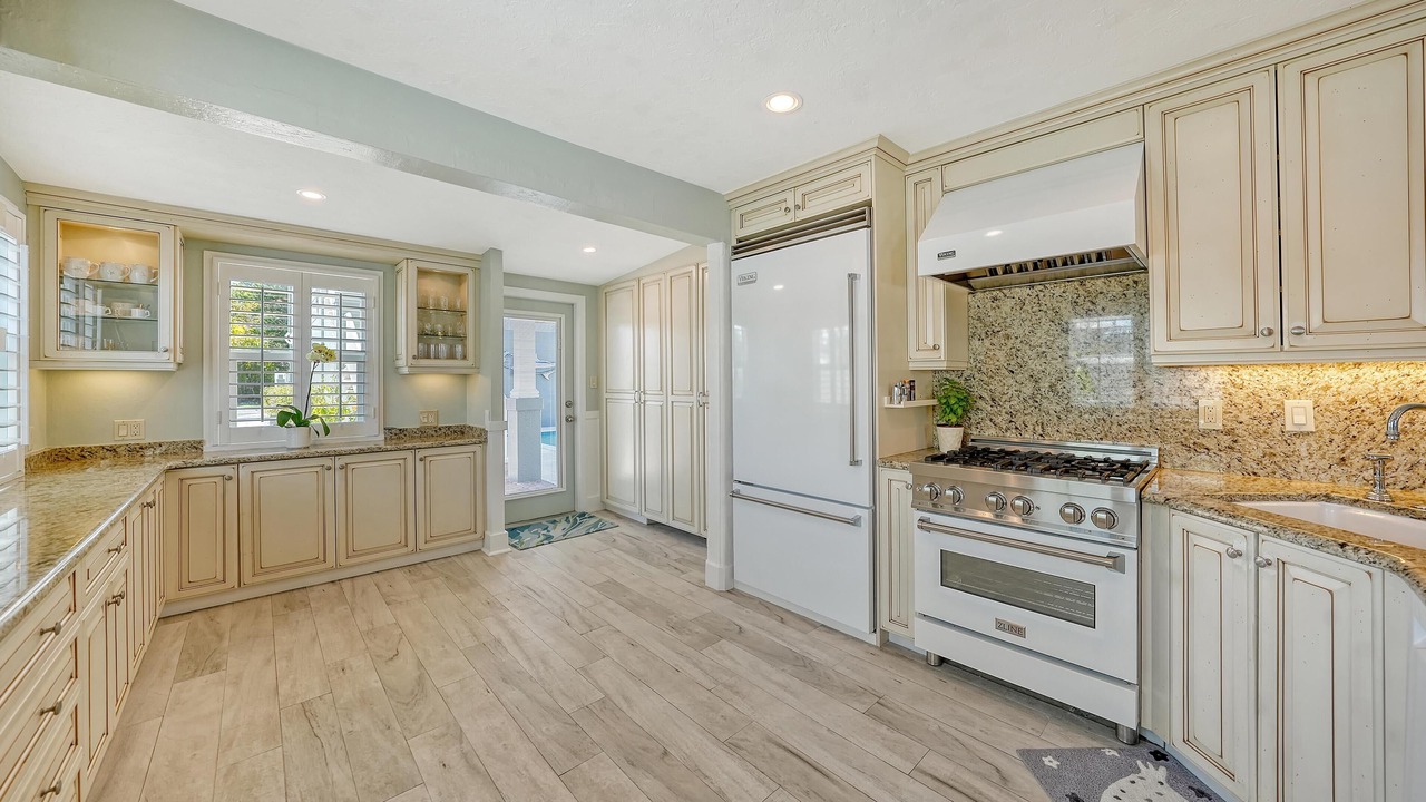 Photo of Kitchen in Longbeach Village