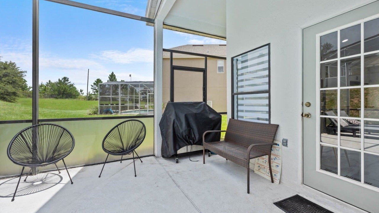 Photo of Outdoor in Lake Davenport Estates