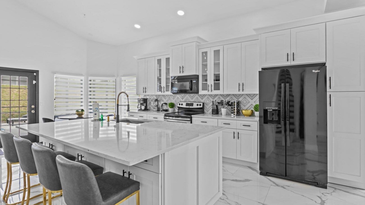 Photo of Kitchen in Lake Davenport Estates