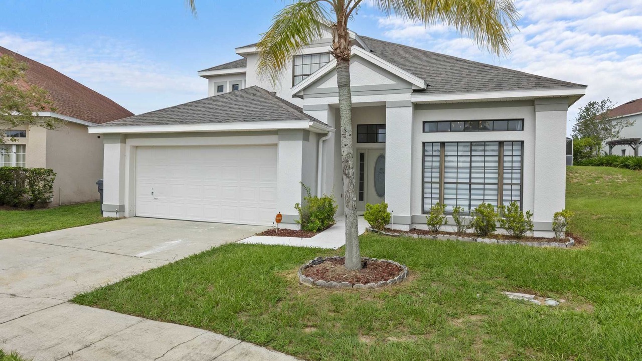 Photo of Outdoor in Lake Davenport Estates