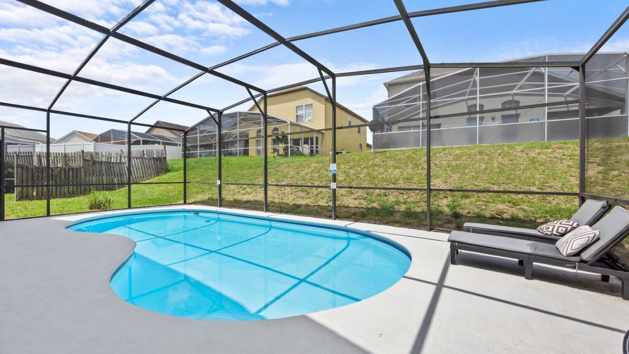 Photo of Outdoor in Lake Davenport Estates
