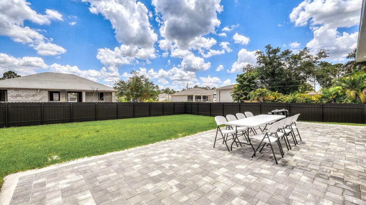 Photo of Outdoor in Sunshine