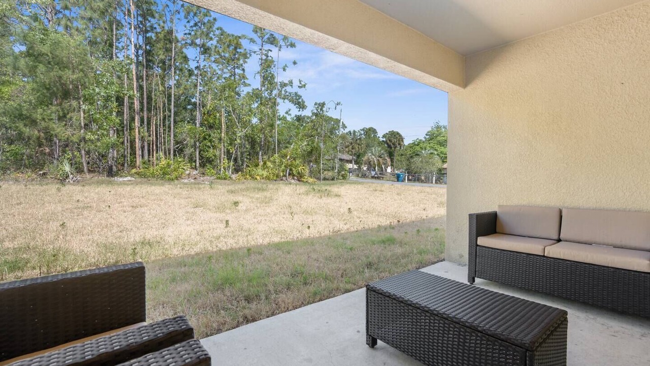 Photo of Patio Balcony in Avis Oaks
