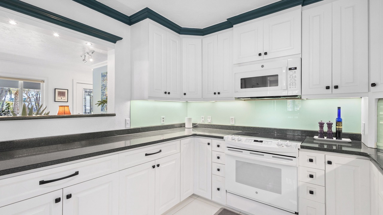 Photo of Kitchen in Longbeach Village