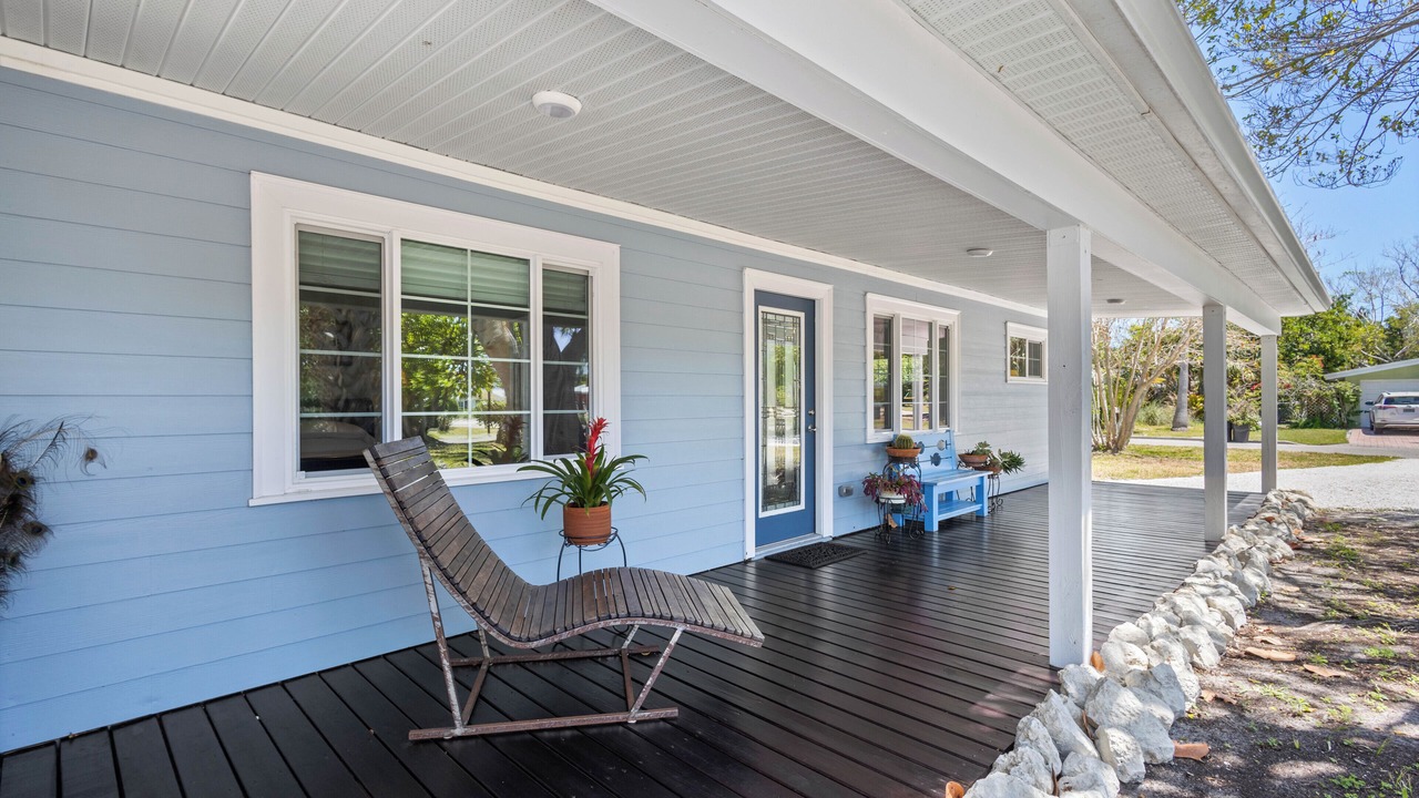 Photo of Patio Balcony in Longbeach Village