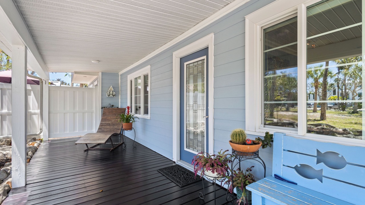 Photo of Patio Balcony in Longbeach Village