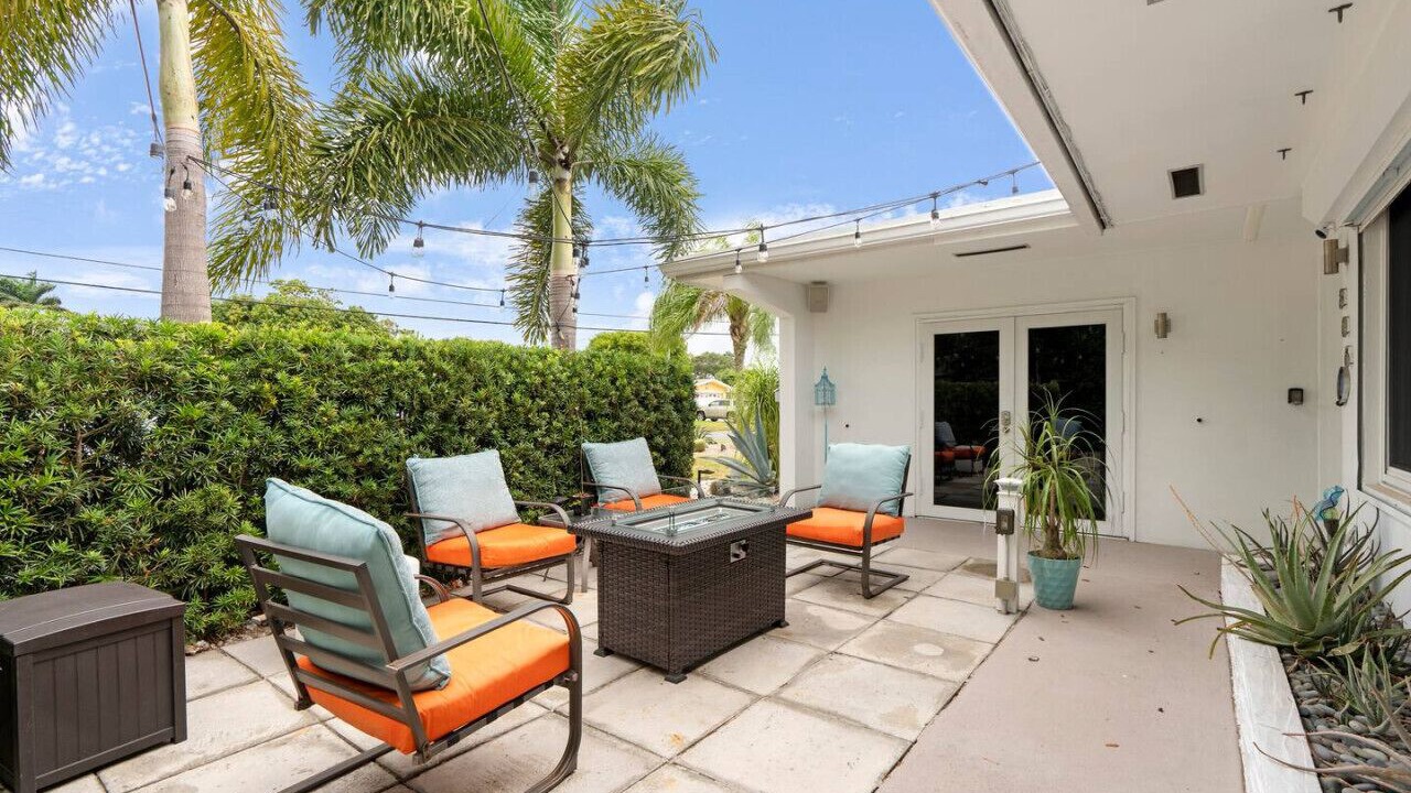 Photo of Patio Balcony in Argonaut Isle