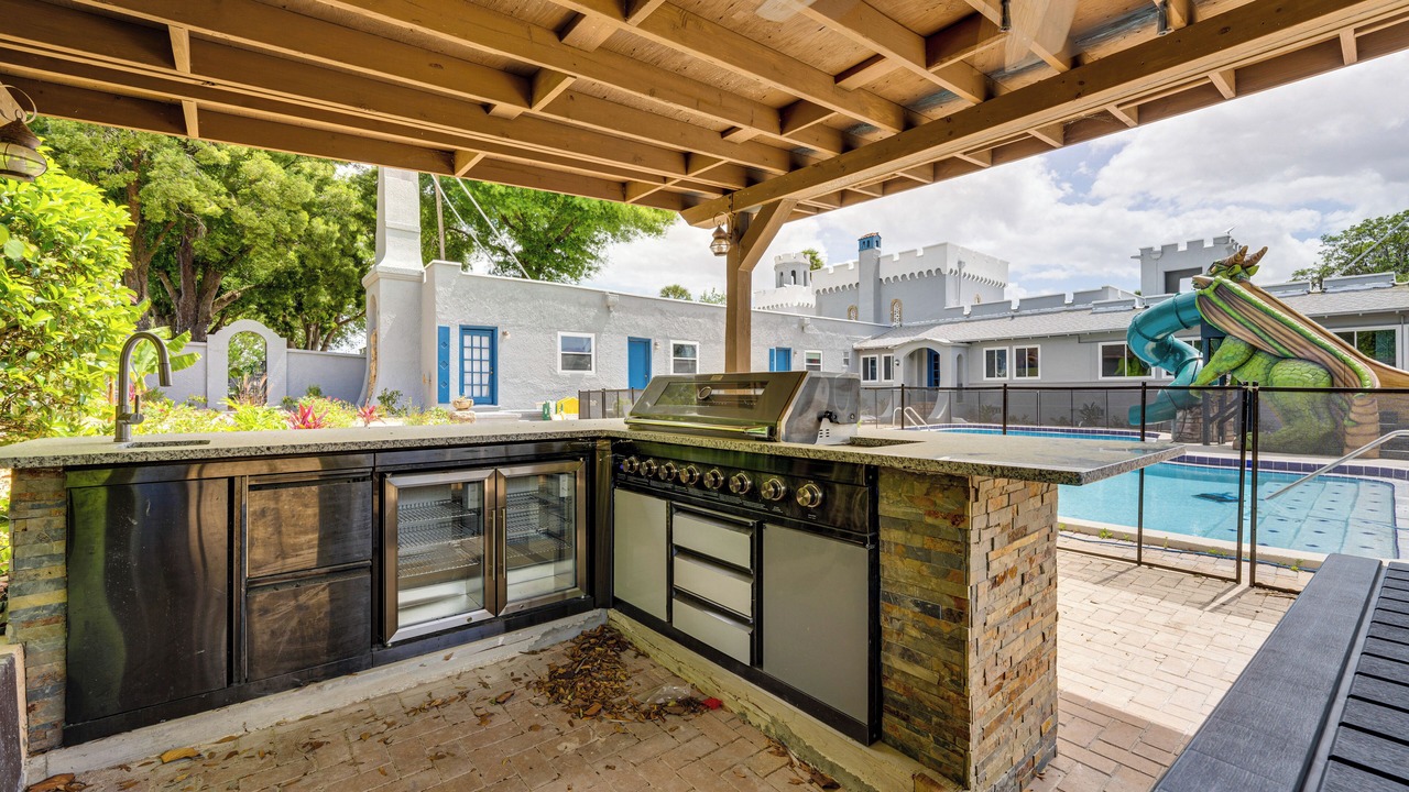 Photo of Outdoor in Highland Park