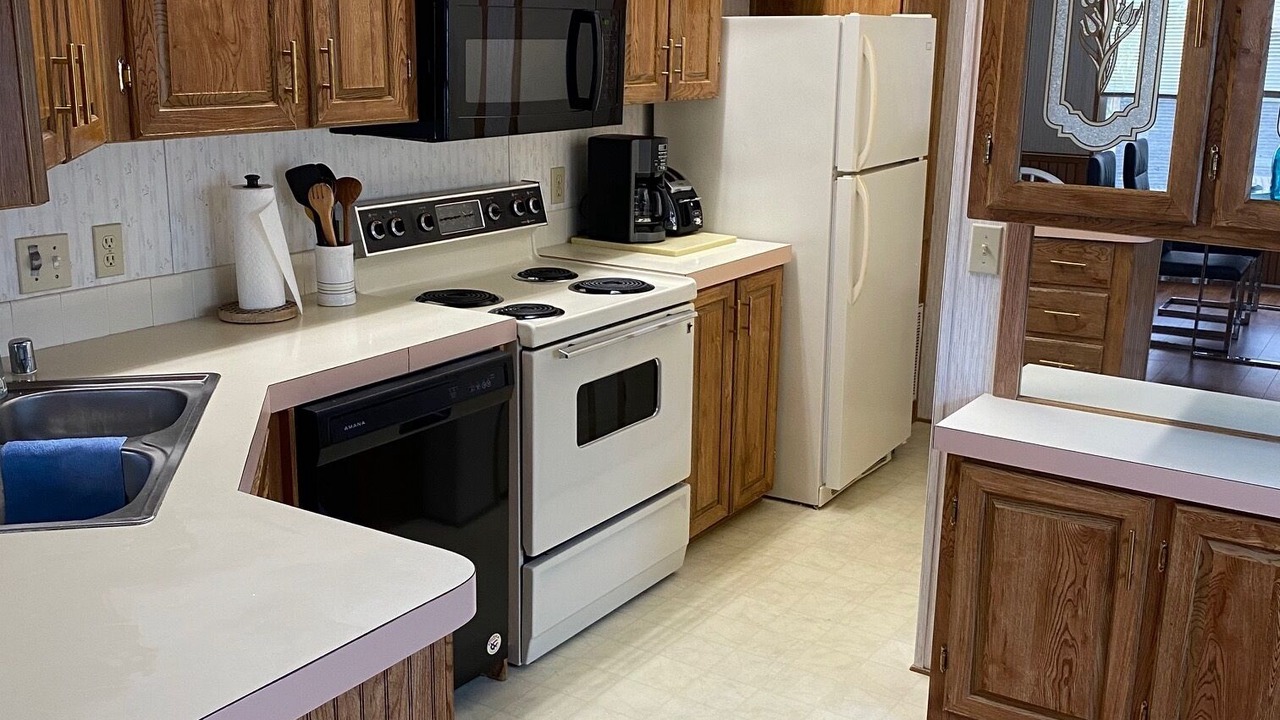 Photo of Kitchen in Nettles Island
