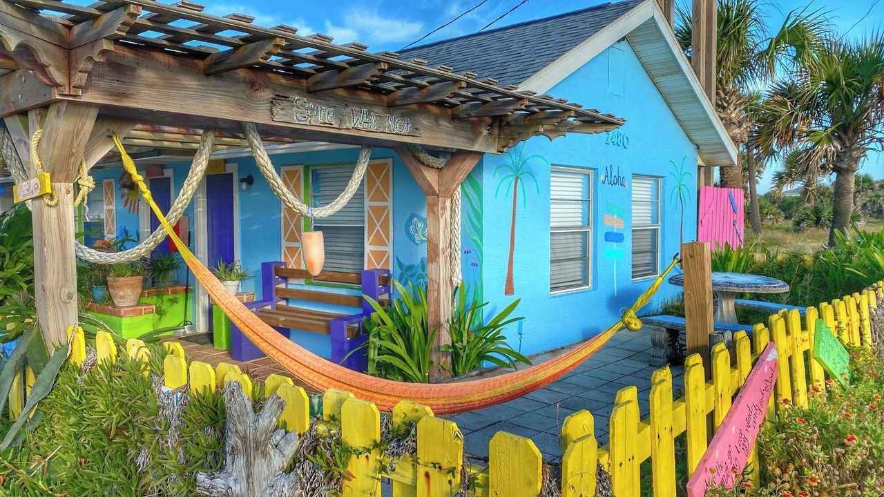 Photo of Bedroom in Beverly Beach
