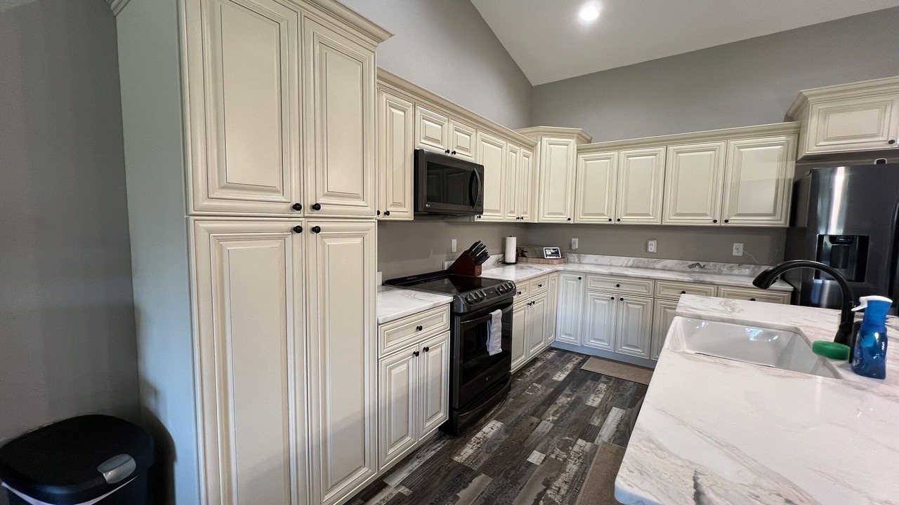 Photo of Kitchen in Bell