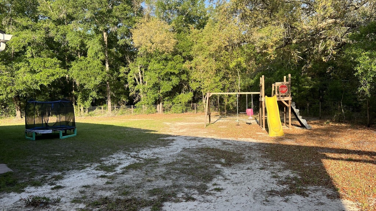 Photo of Outdoor in Bell