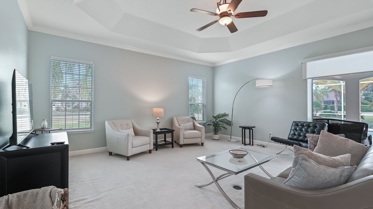Photo of Livingroom in Lake Sumter Landing