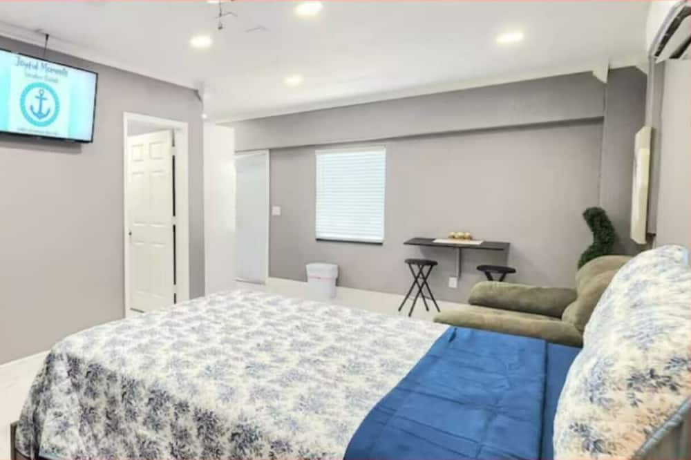 Photo of Bedroom in Egypt Lake-Leto