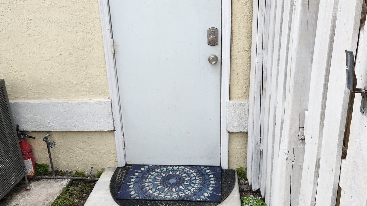 Photo of Outdoor in Greenview Shores
