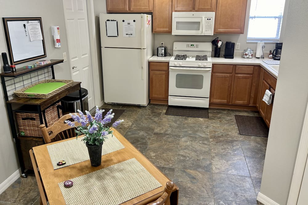 Photo of Kitchen in Virginia Trace