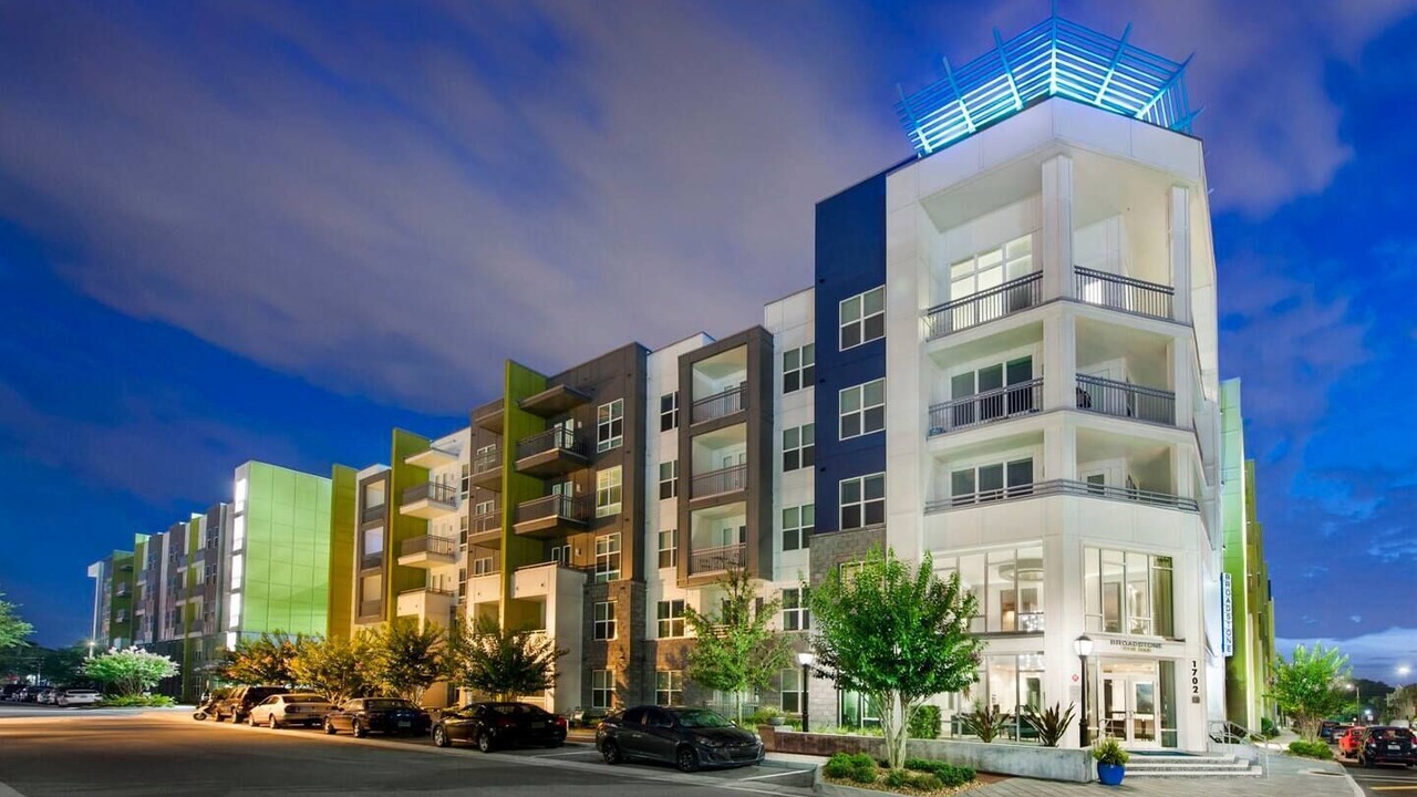 Photo of Outdoor in Courier City - Oscawana