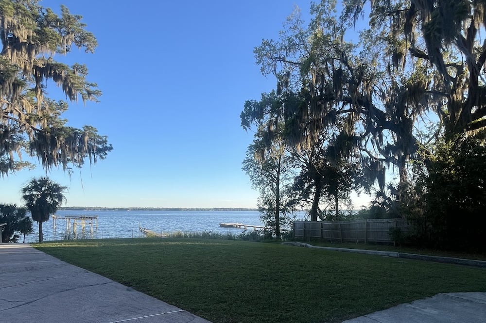 Photo of Outdoor in Lakeside