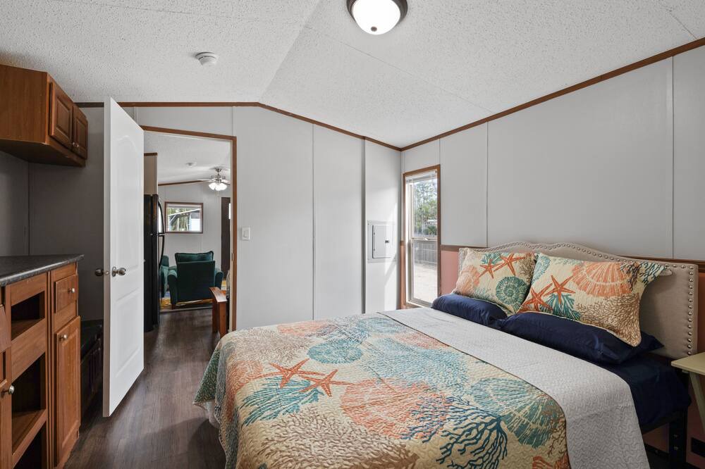 Photo of Bedroom in Steinhatchee