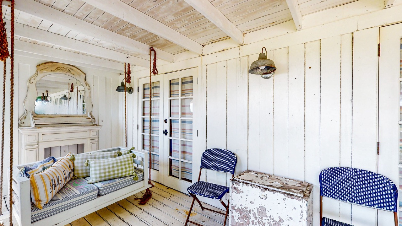 Photo of Patio Balcony in Buckingham