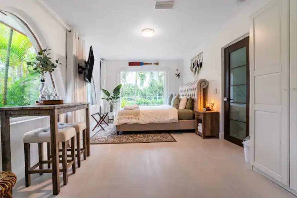 Photo of Bedroom in Homestead