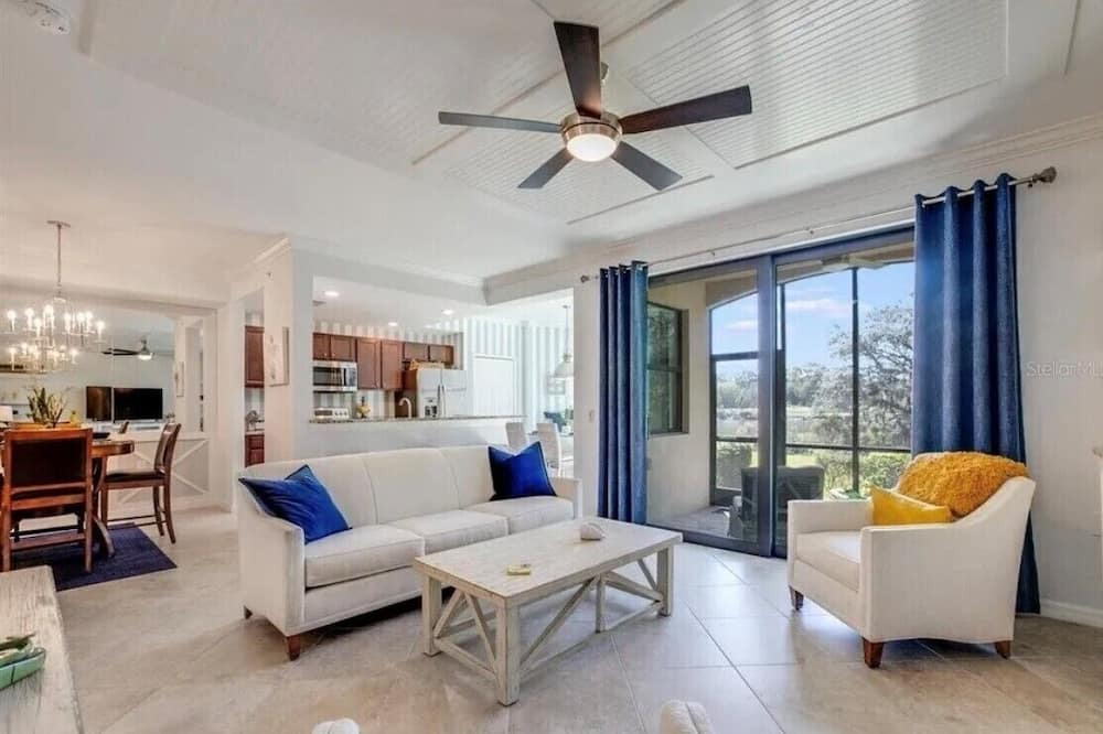 Photo of Livingroom in Lakewood Ranch