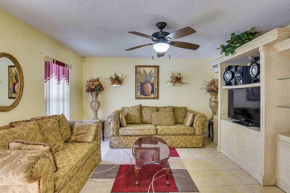 Photo of Livingroom in Pahokee