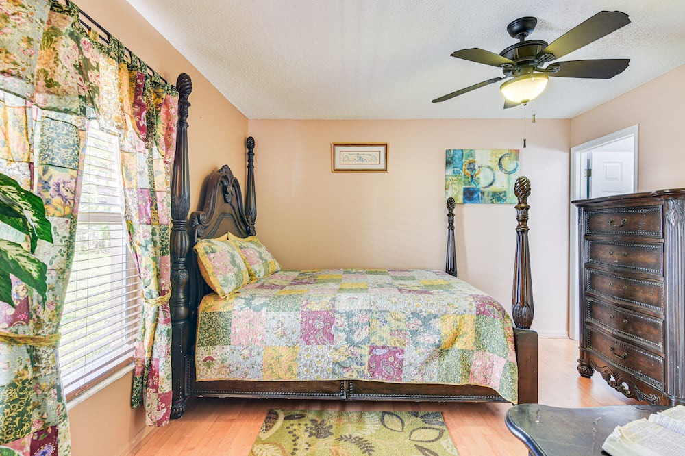 Photo of Bedroom in Pahokee