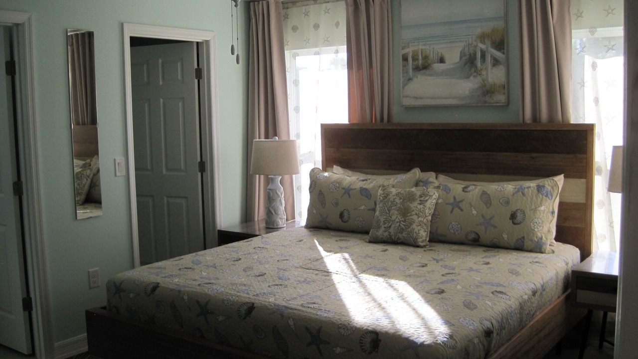 Photo of Bedroom in Palm Harbor