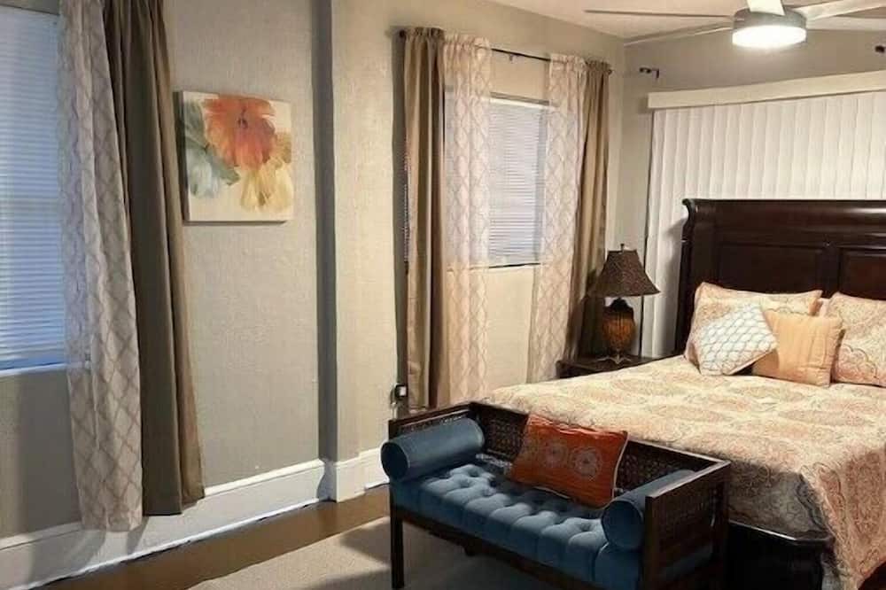 Photo of Bedroom in Kingston